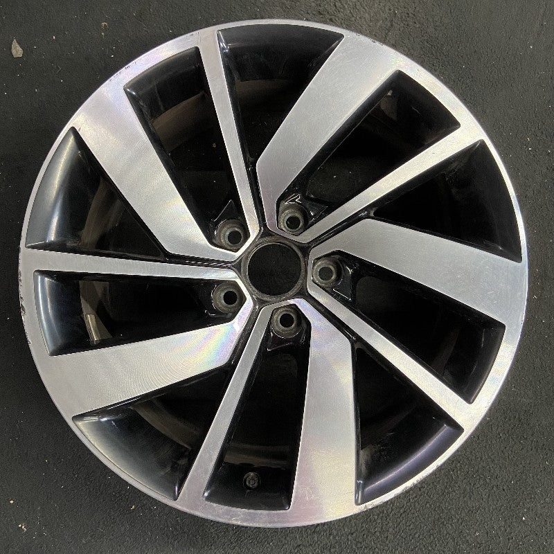 18″ JETTA GLI 19-21 18×7.5 alloy 5 double spoke machined face with pockets Original OEM Wheel Rim