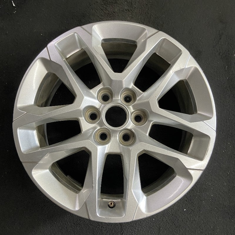 18″ TRAVERSE 18-19 18×7.5 opt RT1 Original OEM Wheel Rim