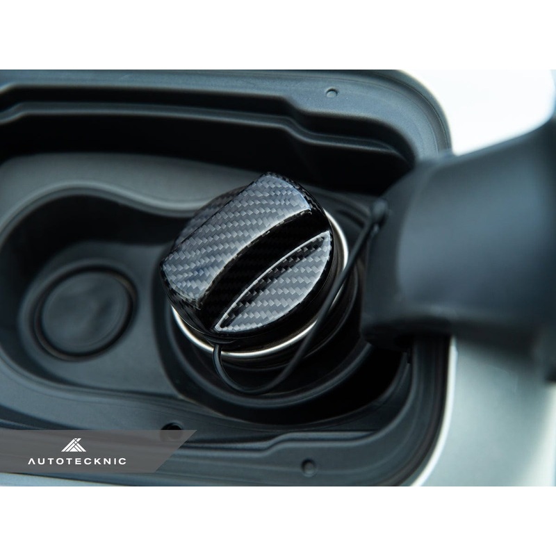 AutoTecknic Dry Carbon Competition Fuel Cap Cover – F44/ F45/ F46 2-Series