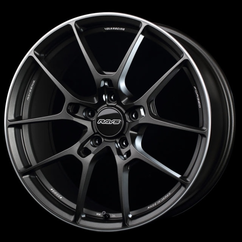 Volk Racing G025 Wheel  – 19×10.5 +35 | 5×120 | Matte Gunblack w/ DC Rim Edge