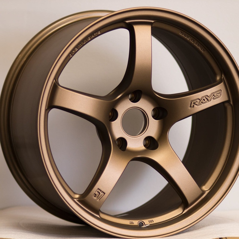 Gram Lights 57CR 18×9.5 +38 5×100 Bronze 2 (SET)